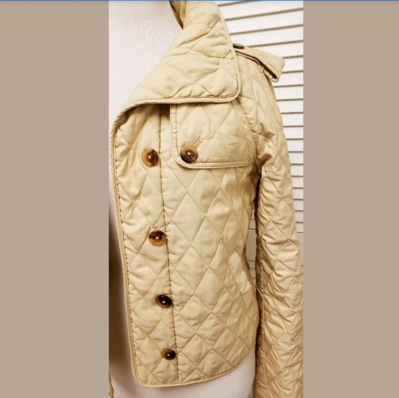 SOLD! Lilly Pulitzer Quilted Puffer Jacket. XS - Picture 3 of 7